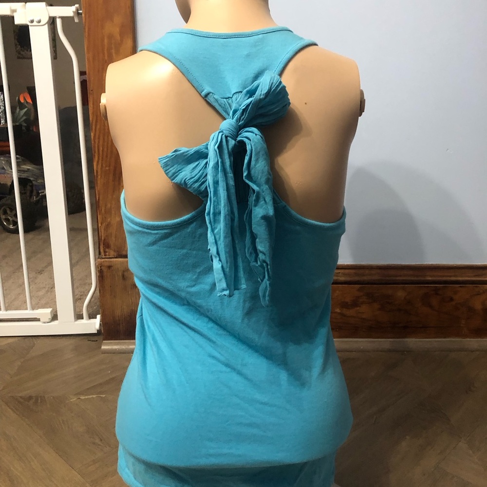 Medium tank top